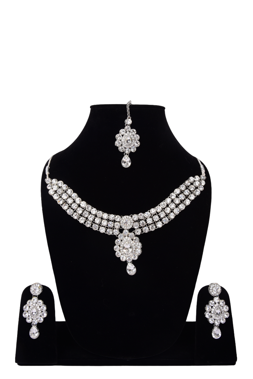 Namokriti Sparkling White Bridal Jewelry Set – Necklace, Earrings & Maang Tikka for Timeless Elegance